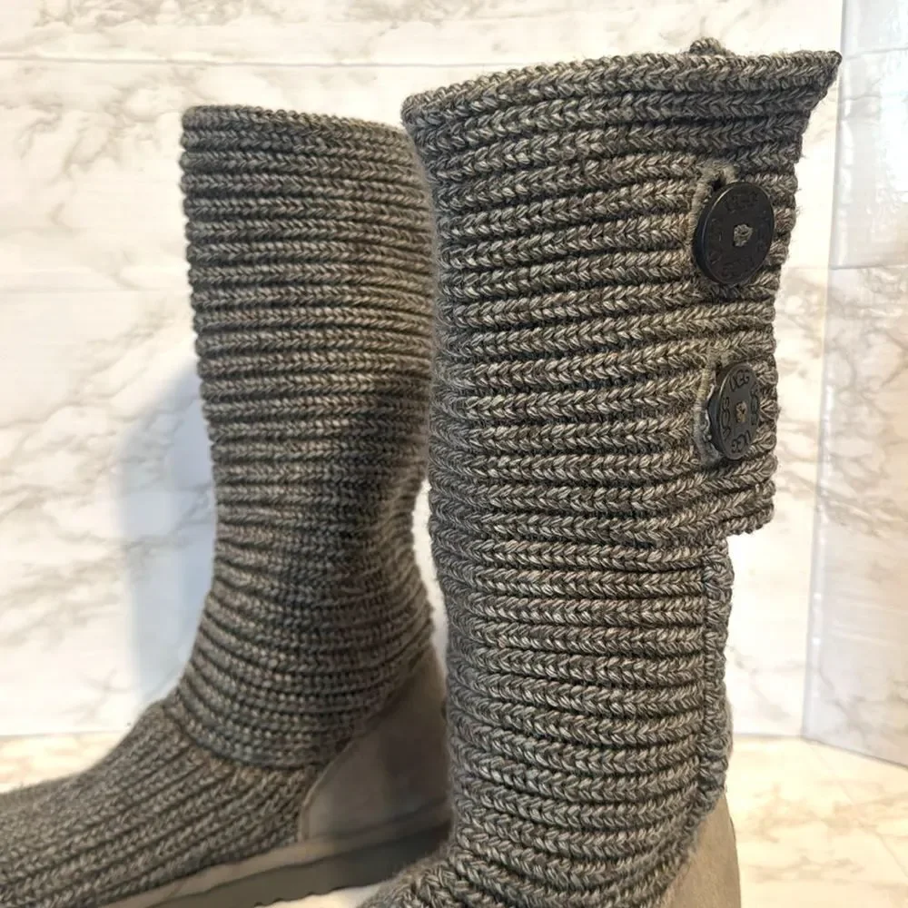 UGG Cardy 5649 Gray Sock Knit Tall Button Slipper Winter Boots Womens 6
